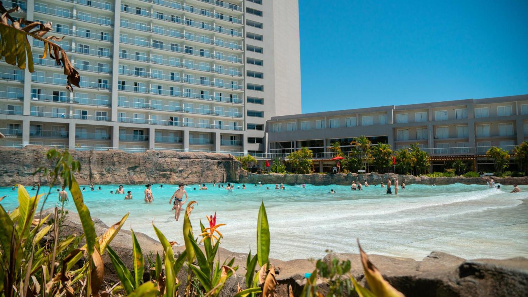 Mabu Thermas Grand Resort Foz do Iguacu Exterior photo The Wave at Atlantis Paradise Island